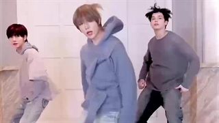 چالش Over The Moon با بومگیو،هیوکا،تهیون