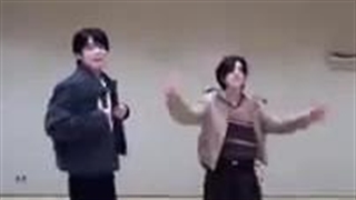 جیک انهایپن  با تهیون عضو تی اکس تی