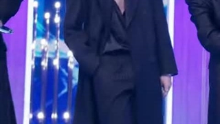 فن‌کم مینگی (Ateez) با آهنگ Ice On My Teeth در Music Bank