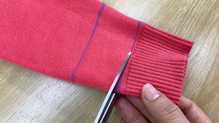 راه آسان برای کوتاه کردن آستین های ژاکت خیلی بلند