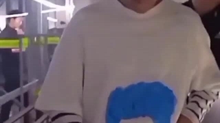 تهیونگ کجای ببینی پسرت ولت کرد رفتتت چرا یونتان باباتو ول کردییبیی چرا اینقد کم عمر کردیییی وایییییی