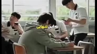 به خونه و تنهایی چسبیدم..