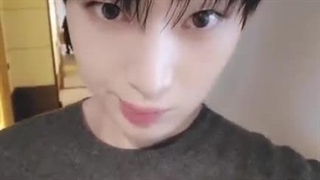 شب بخیرررر ....منم دیگه میرم ......کامنتا رو باز میکنم .....باییییی.....(دو تا آپدیت دیگه دارم بعدش تا مدتی بای)