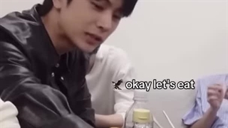 وقتی دوستت اینستا داره و تو نداری.....