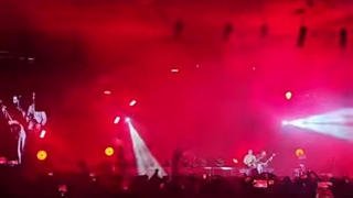 آرین نایینی تکنوازی گیتار سولوی آهنگ (شال).کنسرت دی ماه (کاوه آفاق).سالن میلاد نمایشگاه