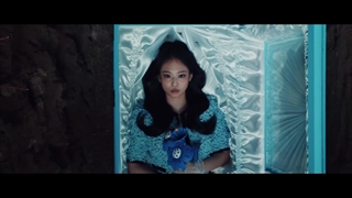 موزیک ویدئو آهنگ جدید Love Hangover از جنی با همکاری دومینیک فیک منتشر شد