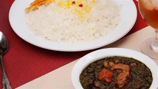 رستوران سنتی گلپونه.