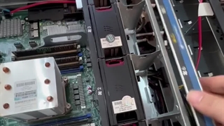 بررسی سرور ایستاده HPE ML350 Gen9 | قدرت، کارایی و توسعه‌پذیری در یک کیس Tower