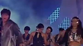 This part in the song  ｜ #LeGayi ｜ #DilToPagalHai ｜ #ShahRukhKhan ｜ #KarismaKapoor