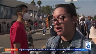 ده‌ها نفر در جریان حملات پلیس مهاجرت و گمرک آمریکا در لس‌آنجلس بازداشت شدند، معترضان خیابان‌ها را به تصرف خود درآوردند