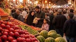 یلدا در بازار محلی بابل؛ شور خرید از انار تا هندوانه