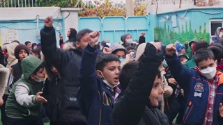 مراسم جشن شب یلدا در دبستان و پیش دبستانی غیر دولتی پسرانه پرتو امید (شیراز) با حضور خاله رزیتا "مجری برتر حوزه کودک و نوجوان"