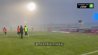 گرم کردن بازیکنان آلومینیوم و ملوان قبل از آغاز بازی