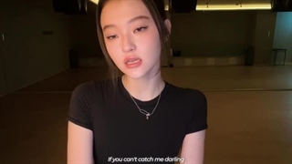 کاور جدید آهنگ snowman توسط الا