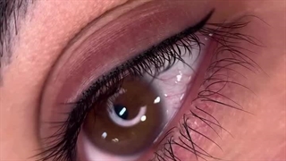 خط چشم و بن مژه دائم سالن زیبایی آنارام مشهد (1)