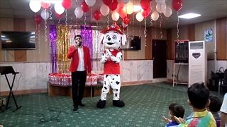 تنپوش مارشال سگهای نگهبان در جشن مدرسه