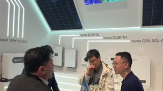 صحبت های مدیر شرکت پترو صدر با نماینده های شرکت چینی