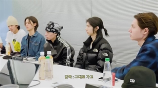 برنامه  Lullaby MV Behind کورتیس با زیرنویس فارسی         کپشن