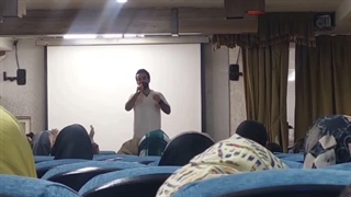 هاشم رمضانی اجرای آهنگ مادرم در جشن روز مادر در فرهنگسرای خانواده