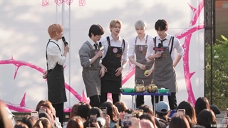 Tomorrow X Together (TXT) Full ver Mini Fanmeeting Fancam _ Music Core • 260418