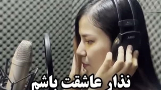کاور مورد علاقم>>>>>> اینو دخترای ایرانی از آهنگ ژاپنی استری کیدز خیلی وقت پیش کاور کردن
