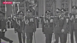 آئین سان و رژه و هورا دانشجویان دانشکده افسری پلیس و ارتش در حضور محمدرضا شاه پهلوی آریامهر ۱۳۵۰ خورشیدی
