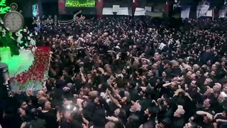 لحظه ورود پیکر رهبر شهید انقلاب به مراسم وداع
