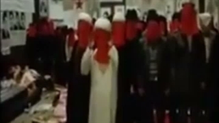 محمدرضا شاه پهلوی، مصاحبه اتحاد نامقدس ارتجاع سرخ و سیاه، نماز سرخ چپ ها و مذهبیها به امامت محمد منتظری، پاریس کلیسا سنت ماری