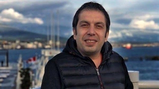 شوخی امیرحسین قیاسی با اینستاگرام عباس جمشیدی فر!
