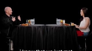 تیزر منتشر شده از جیسو برای برنامه ی Hot ones *ترجمه کپ