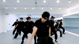 Guerrilla  Dance Practice (MOVING ver.) از ایتیز....به توضیحات توجه کنین