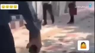 یه پیرمرد خیلی رندم جلوی یه دختر رو میگیره و مزنه دختره رو؛ چرا؟ چون حجابش کامل نبود و کنترلش رو از دست داده.کپشن.