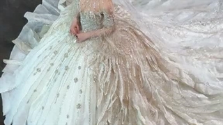 Pretty dress, Pretty women