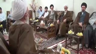 فیلمی از آیت الله سید مجتبی خامنه ای با مرحوم آیت الله مصباح یزدی